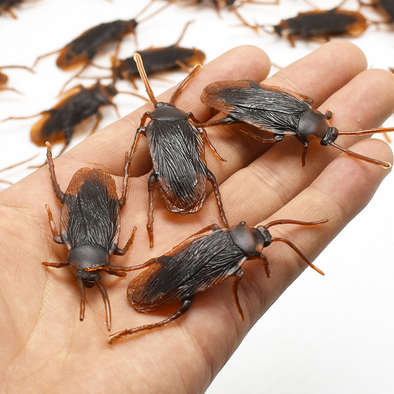 Realistic Cockroach Prank Toy – Halloween Scary Decoration